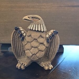 Decorative Artesania Rinconada Eagle Figurine - Gray With Blue And White Accent